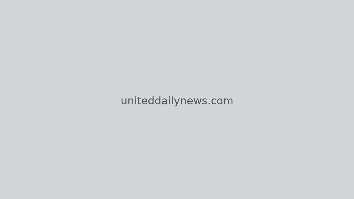 Radical Islamists take Pakistani security personnel hostage amid deadly clashes